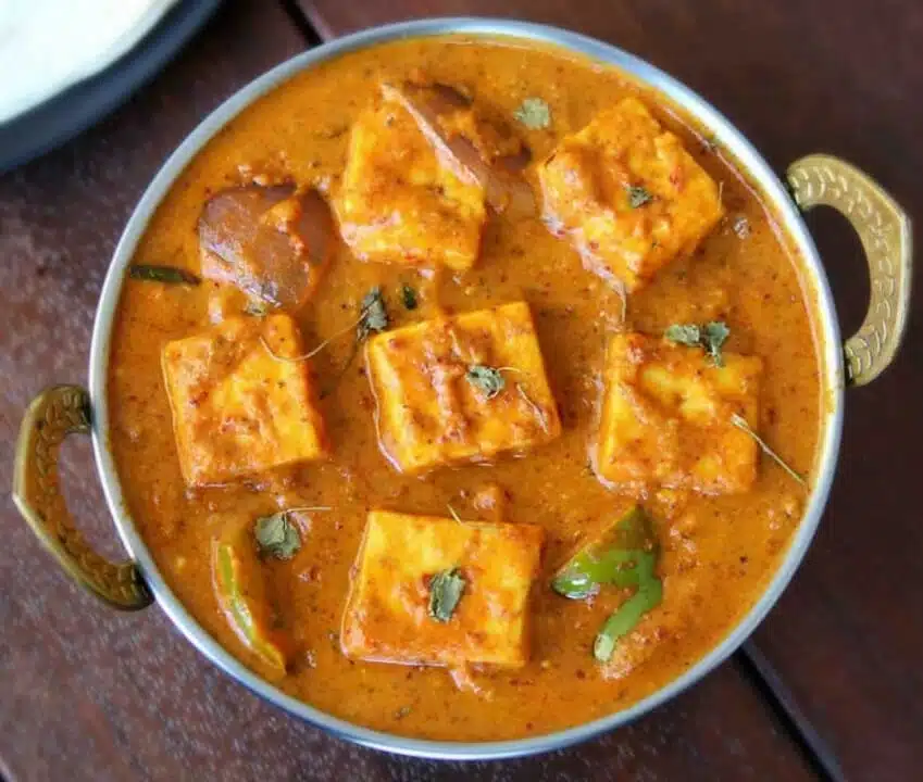 INDIAN CURRIES